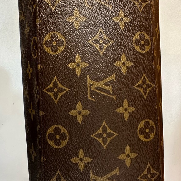 Authentic Louis Vuitton Tuileries Hobo with Red Interior - Picture 6 of 12